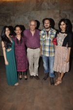Sakshi Bhatt, Nilima Bhatt, Mukesh Bhatt, Vishesh Bhatt at Shaadi Ke Side Effects screening in Lightbox, Mumbai on 27th Feb 2014